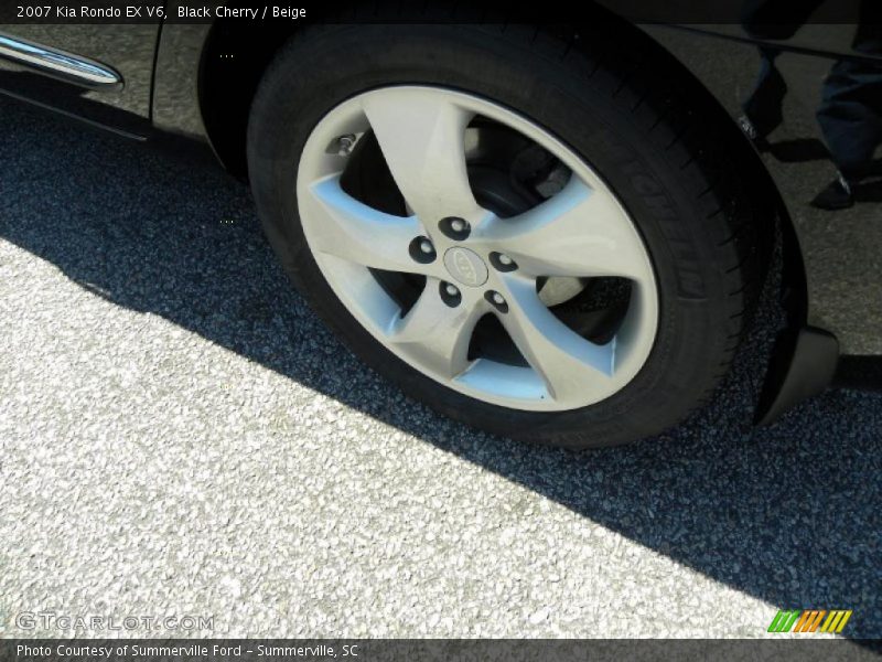 Black Cherry / Beige 2007 Kia Rondo EX V6