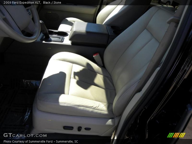 Black / Stone 2009 Ford Expedition XLT