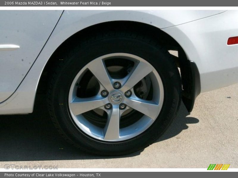 Whitewater Pearl Mica / Beige 2006 Mazda MAZDA3 i Sedan