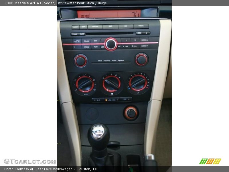 Whitewater Pearl Mica / Beige 2006 Mazda MAZDA3 i Sedan