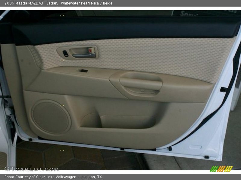 Whitewater Pearl Mica / Beige 2006 Mazda MAZDA3 i Sedan