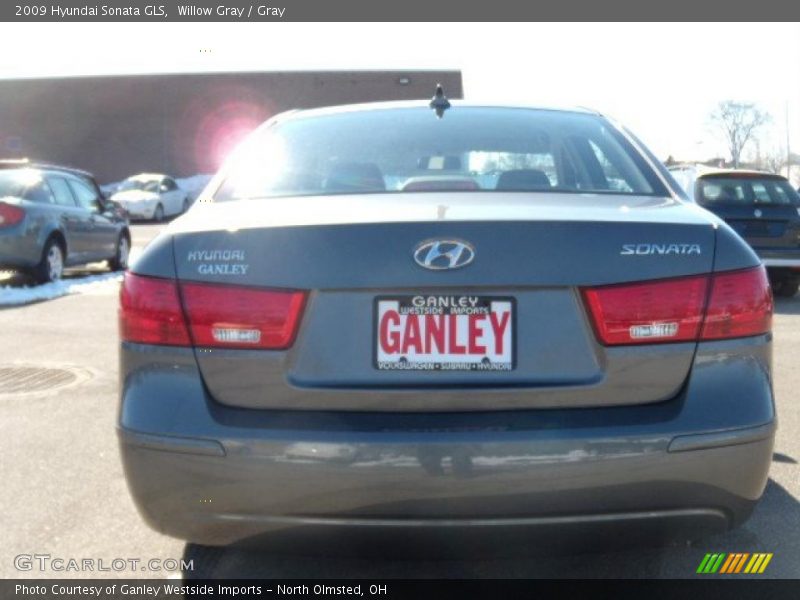 Willow Gray / Gray 2009 Hyundai Sonata GLS