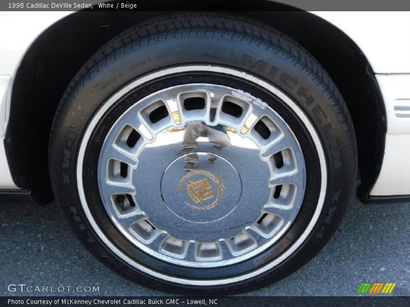White / Beige 1998 Cadillac DeVille Sedan