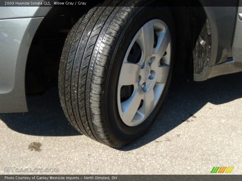 Willow Gray / Gray 2009 Hyundai Sonata GLS