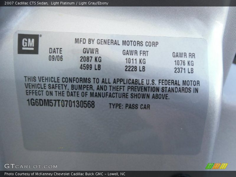 Light Platinum / Light Gray/Ebony 2007 Cadillac CTS Sedan