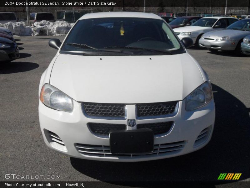 Stone White / Dark Slate Gray 2004 Dodge Stratus SE Sedan