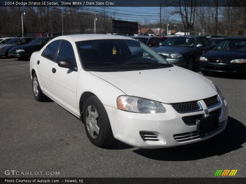Stone White / Dark Slate Gray 2004 Dodge Stratus SE Sedan