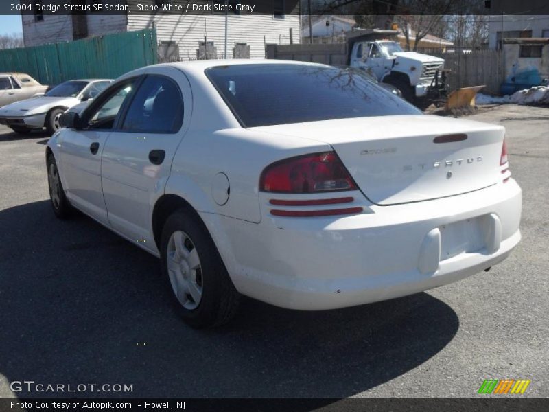Stone White / Dark Slate Gray 2004 Dodge Stratus SE Sedan