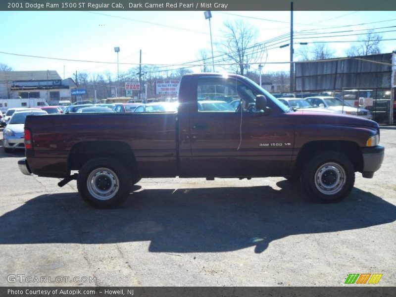 Dark Garnet Red Pearl / Mist Gray 2001 Dodge Ram 1500 ST Regular Cab