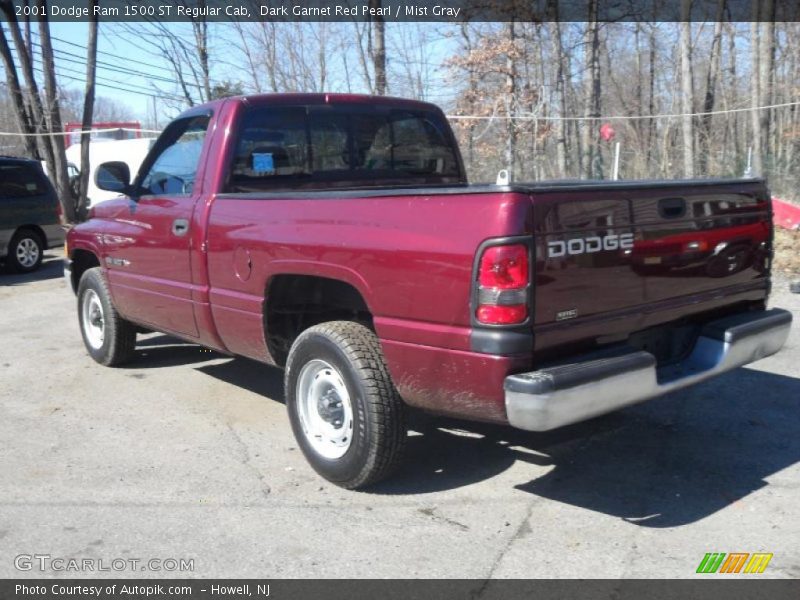 Dark Garnet Red Pearl / Mist Gray 2001 Dodge Ram 1500 ST Regular Cab