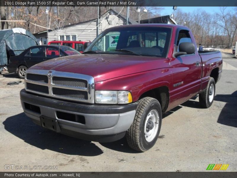 Dark Garnet Red Pearl / Mist Gray 2001 Dodge Ram 1500 ST Regular Cab