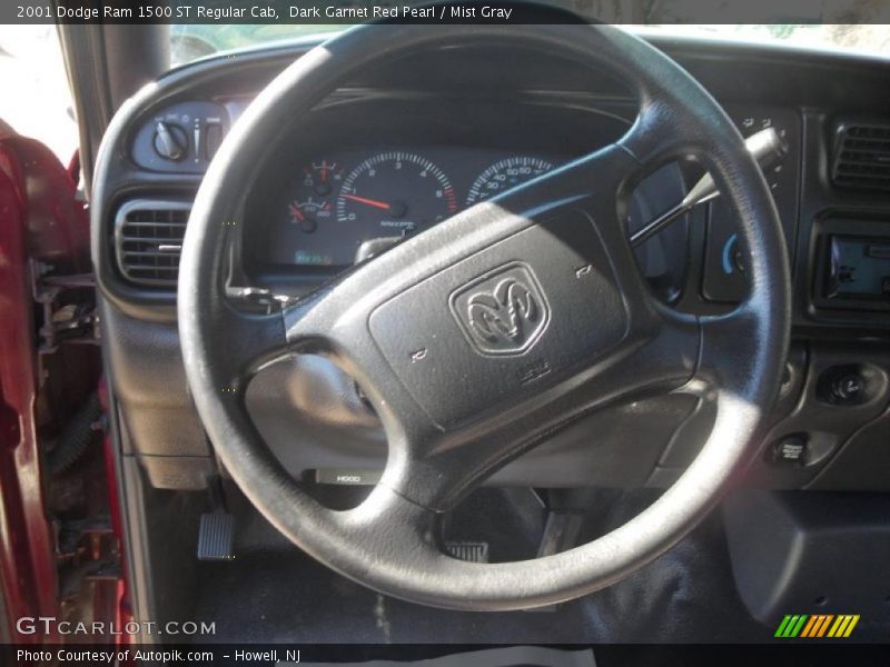 Dark Garnet Red Pearl / Mist Gray 2001 Dodge Ram 1500 ST Regular Cab