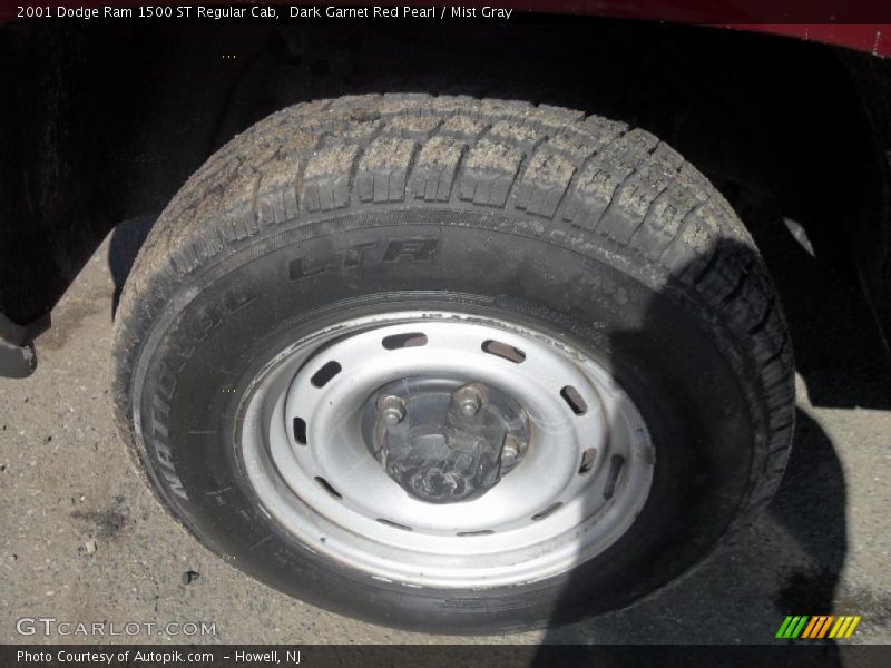 Dark Garnet Red Pearl / Mist Gray 2001 Dodge Ram 1500 ST Regular Cab