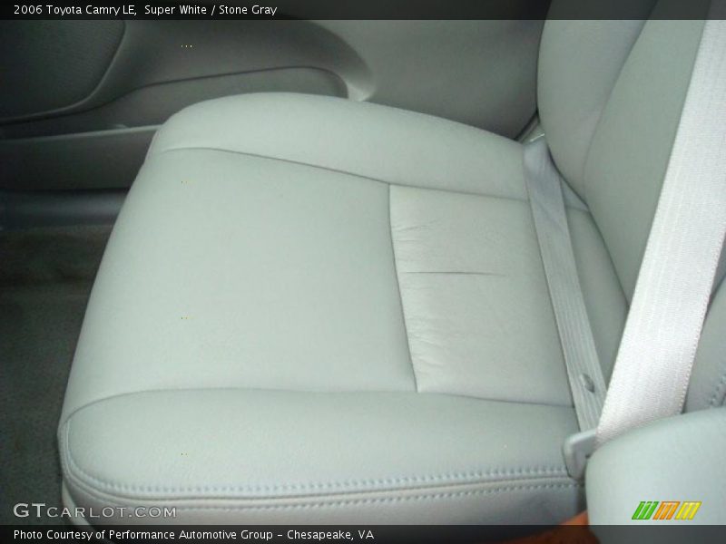 Super White / Stone Gray 2006 Toyota Camry LE
