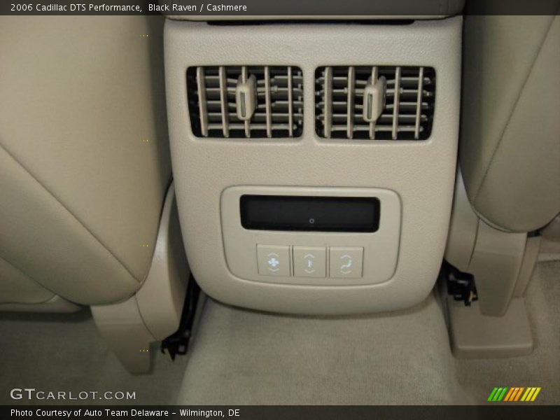 Black Raven / Cashmere 2006 Cadillac DTS Performance
