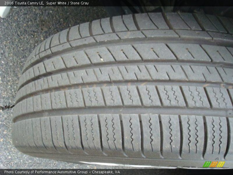Super White / Stone Gray 2006 Toyota Camry LE