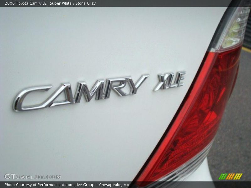Super White / Stone Gray 2006 Toyota Camry LE