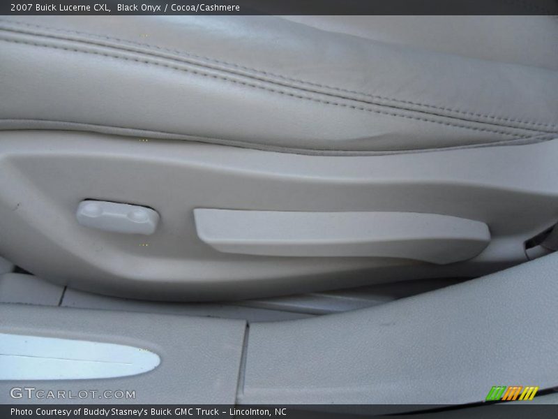 Black Onyx / Cocoa/Cashmere 2007 Buick Lucerne CXL