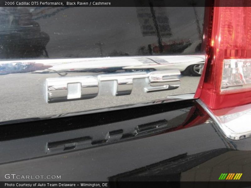 Black Raven / Cashmere 2006 Cadillac DTS Performance