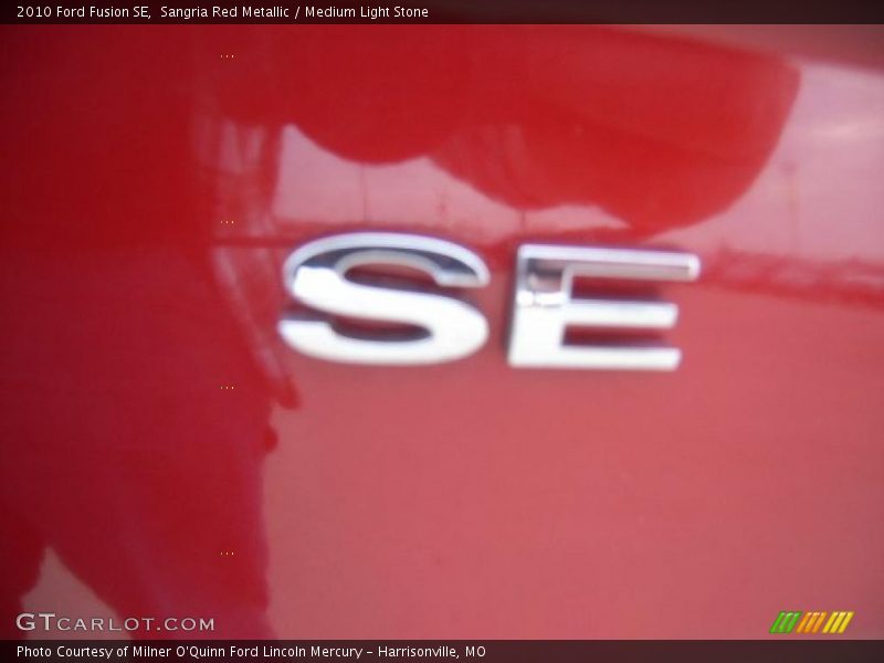 Sangria Red Metallic / Medium Light Stone 2010 Ford Fusion SE