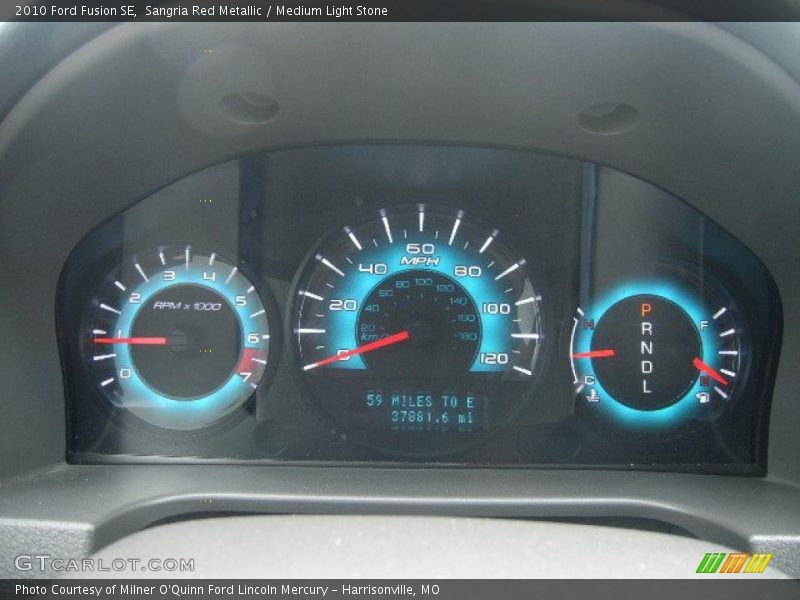 Sangria Red Metallic / Medium Light Stone 2010 Ford Fusion SE