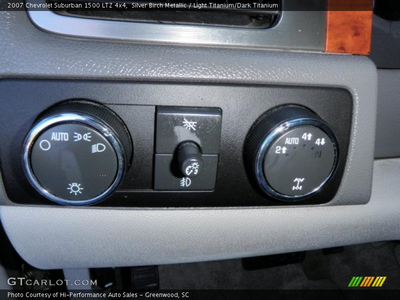 Silver Birch Metallic / Light Titanium/Dark Titanium 2007 Chevrolet Suburban 1500 LTZ 4x4