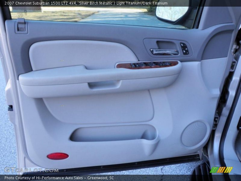 Silver Birch Metallic / Light Titanium/Dark Titanium 2007 Chevrolet Suburban 1500 LTZ 4x4