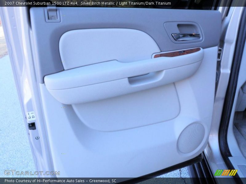 Silver Birch Metallic / Light Titanium/Dark Titanium 2007 Chevrolet Suburban 1500 LTZ 4x4