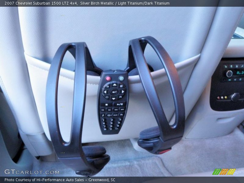 Silver Birch Metallic / Light Titanium/Dark Titanium 2007 Chevrolet Suburban 1500 LTZ 4x4