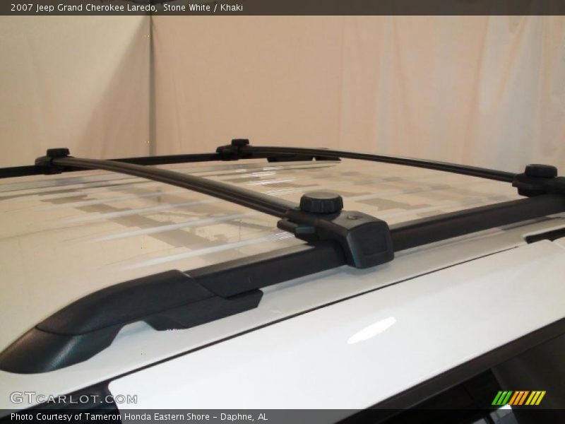 Stone White / Khaki 2007 Jeep Grand Cherokee Laredo