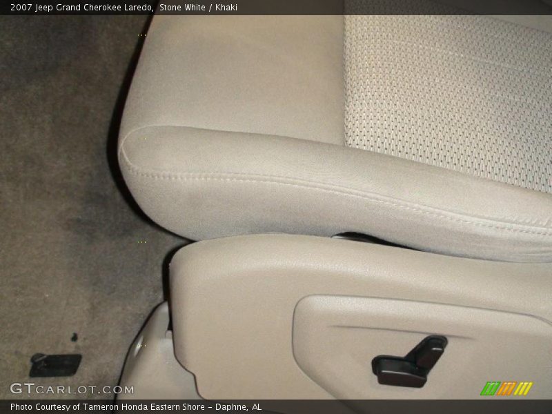 Stone White / Khaki 2007 Jeep Grand Cherokee Laredo