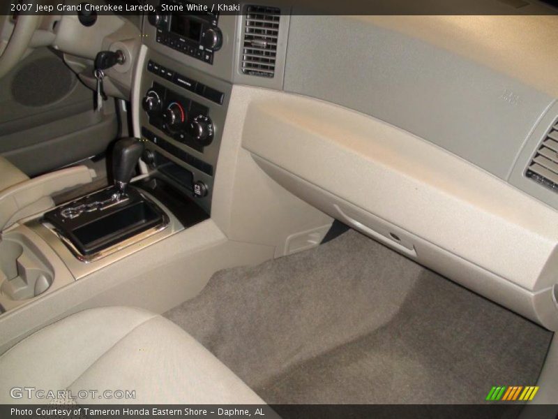 Stone White / Khaki 2007 Jeep Grand Cherokee Laredo