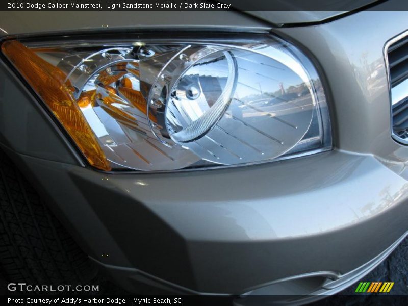 Light Sandstone Metallic / Dark Slate Gray 2010 Dodge Caliber Mainstreet