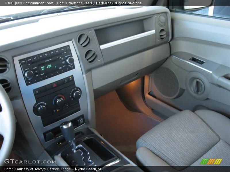 Light Graystone Pearl / Dark Khaki/Light Graystone 2008 Jeep Commander Sport