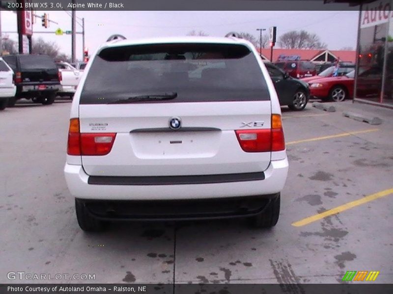 Alpine White / Black 2001 BMW X5 3.0i