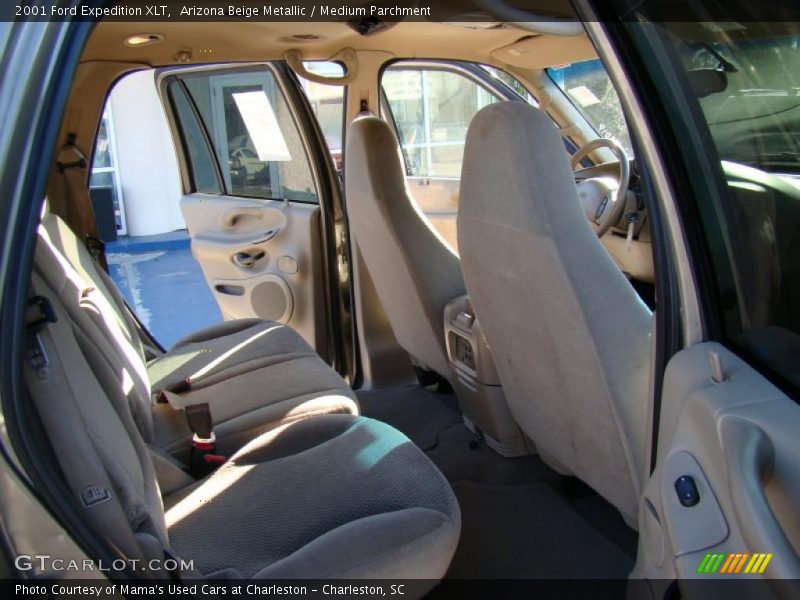 Arizona Beige Metallic / Medium Parchment 2001 Ford Expedition XLT