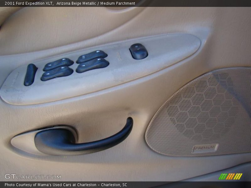 Arizona Beige Metallic / Medium Parchment 2001 Ford Expedition XLT
