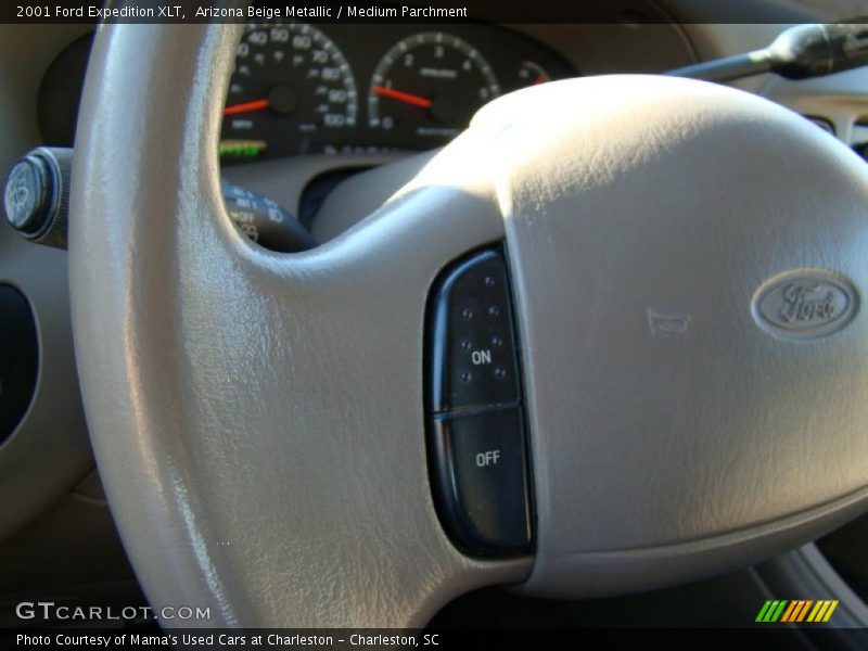 Arizona Beige Metallic / Medium Parchment 2001 Ford Expedition XLT