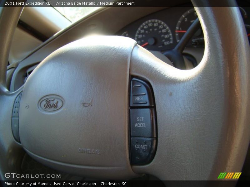 Arizona Beige Metallic / Medium Parchment 2001 Ford Expedition XLT