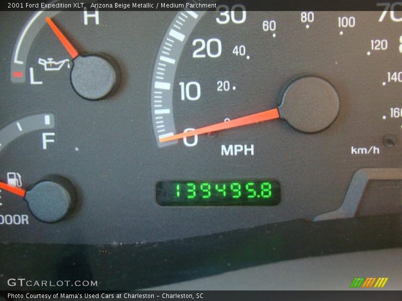 Arizona Beige Metallic / Medium Parchment 2001 Ford Expedition XLT