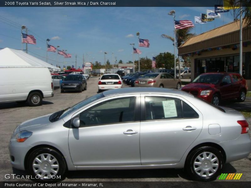 Silver Streak Mica / Dark Charcoal 2008 Toyota Yaris Sedan