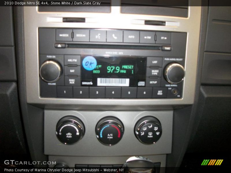 Stone White / Dark Slate Gray 2010 Dodge Nitro SE 4x4