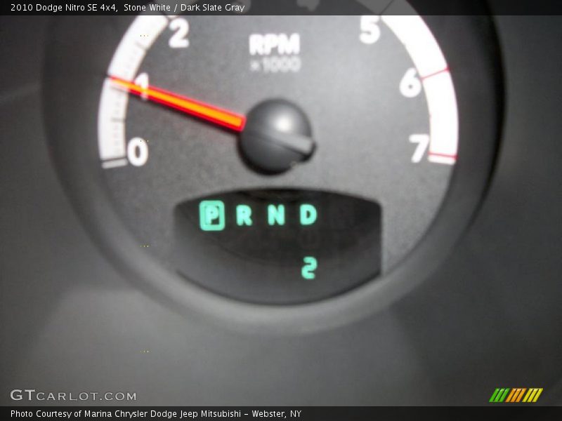 Stone White / Dark Slate Gray 2010 Dodge Nitro SE 4x4