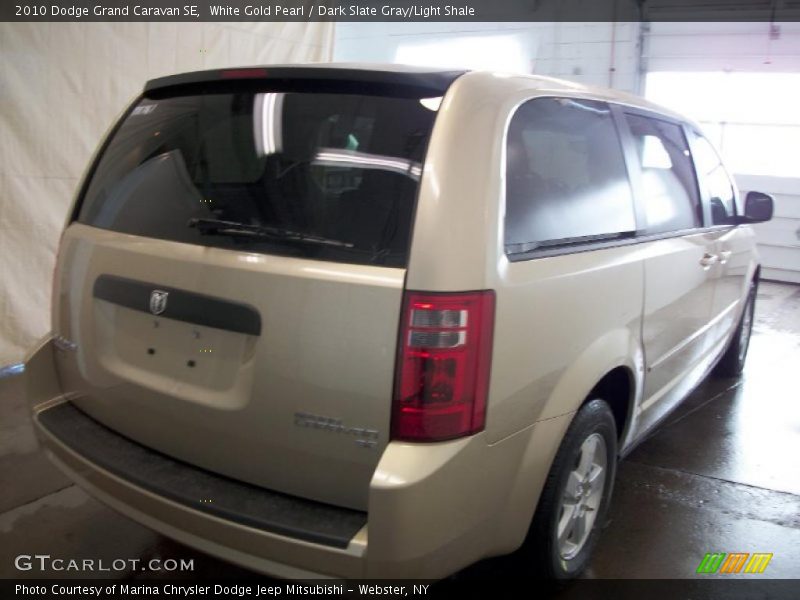 White Gold Pearl / Dark Slate Gray/Light Shale 2010 Dodge Grand Caravan SE