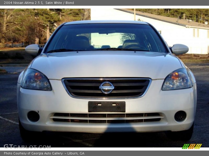 Satin White / Blond 2004 Nissan Altima 2.5 S