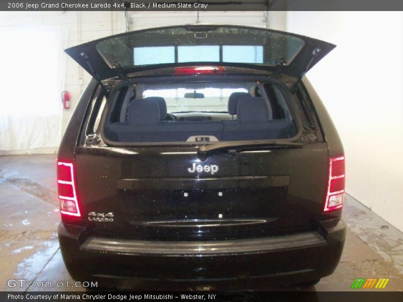 Black / Medium Slate Gray 2006 Jeep Grand Cherokee Laredo 4x4