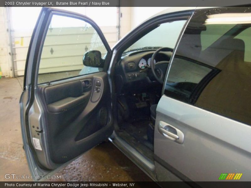 Butane Blue Pearl / Navy Blue 2003 Chrysler Voyager LX