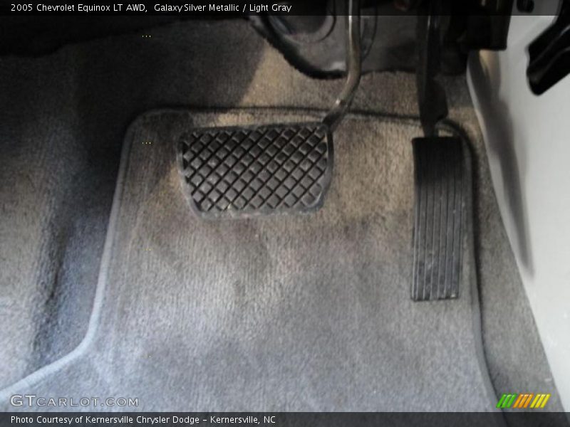 Galaxy Silver Metallic / Light Gray 2005 Chevrolet Equinox LT AWD