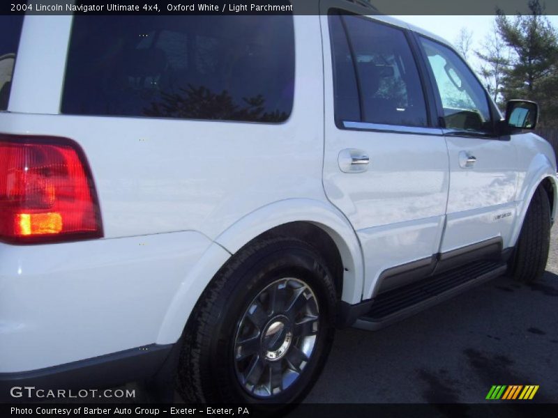 Oxford White / Light Parchment 2004 Lincoln Navigator Ultimate 4x4