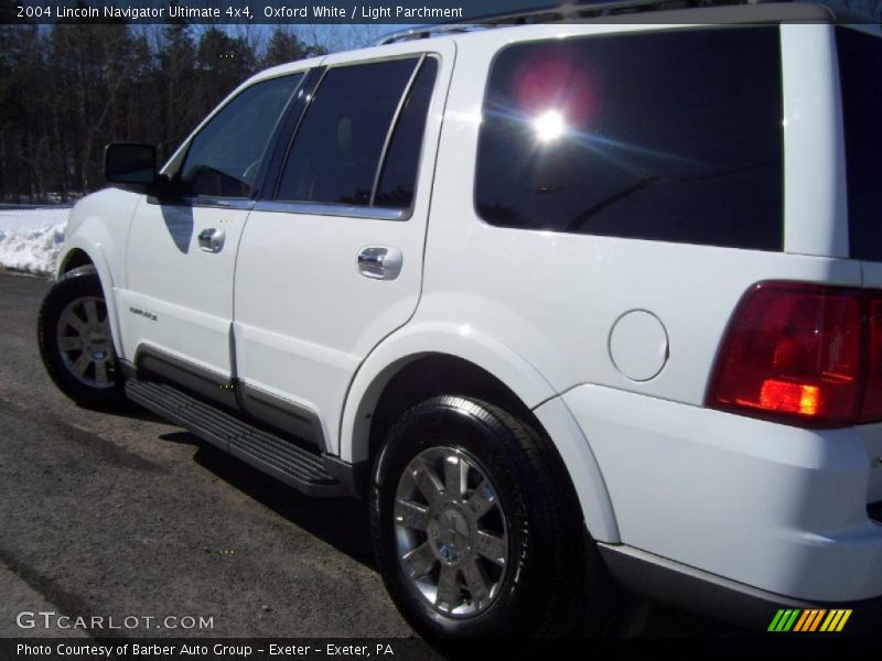 Oxford White / Light Parchment 2004 Lincoln Navigator Ultimate 4x4